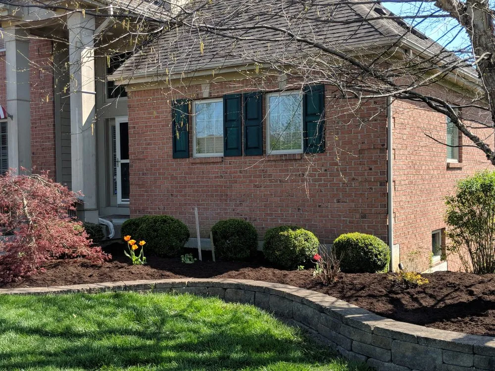 Professional garden landscaping experts serving Dayton, OH - That Lawn Guy