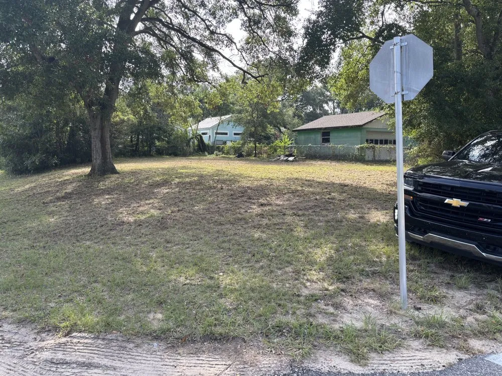 Expert garden landscaping near you across Jacksonville, FL - That's Wuz Up