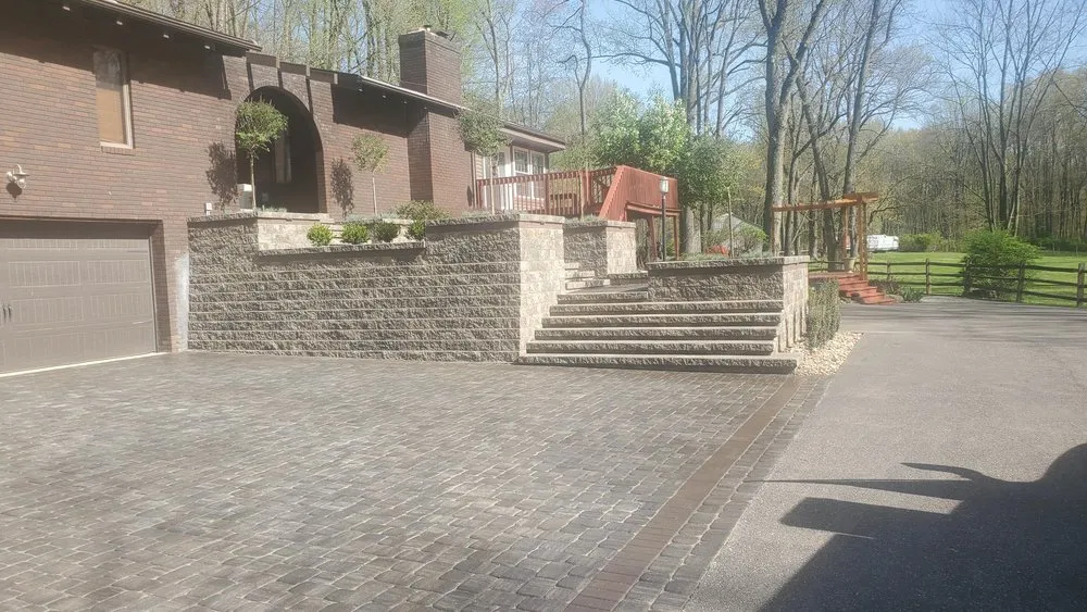 Expert yard cleanup service near you across Akron, OH - The Artistic Vision