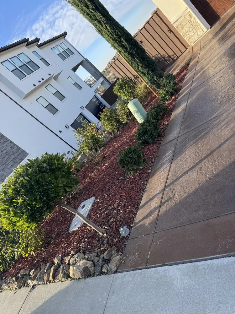 Reliable outdoor landscaping in Yuba City, CA by The Ballona’s Landscaping