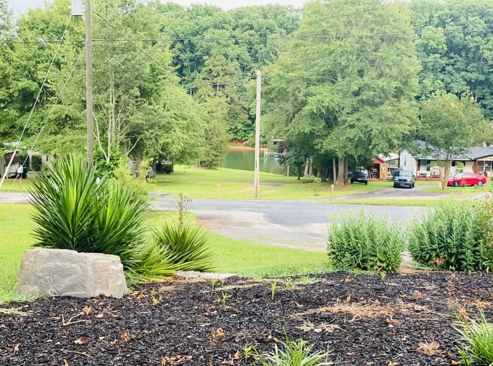 Affordable yard maintenance experts serving Pickens, SC - The Barn on Laurenwood Event & Venue Estate