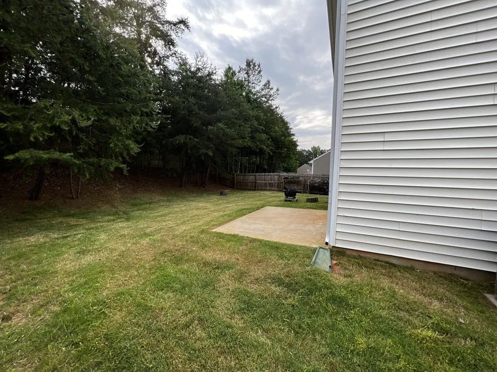 Local lawn care service experts serving Pickens, SC - The Barn on Laurenwood Event & Venue Estate