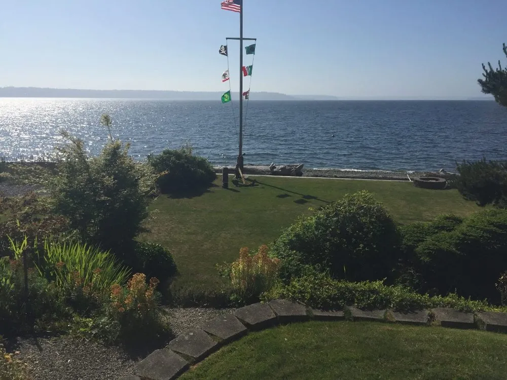 Affordable yard cleanup service in Marysville, WA - The Bearded Craftsman Lawn Care