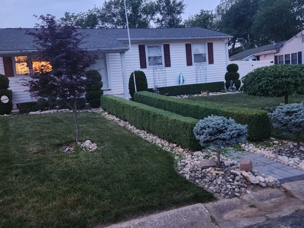 Top-rated lawn care service in Newark, MD - The Best Cut Lawn Service