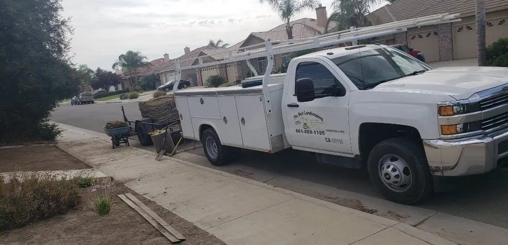 Reliable lawn care service experts serving Bakersfield, CA - The Best Landscaping