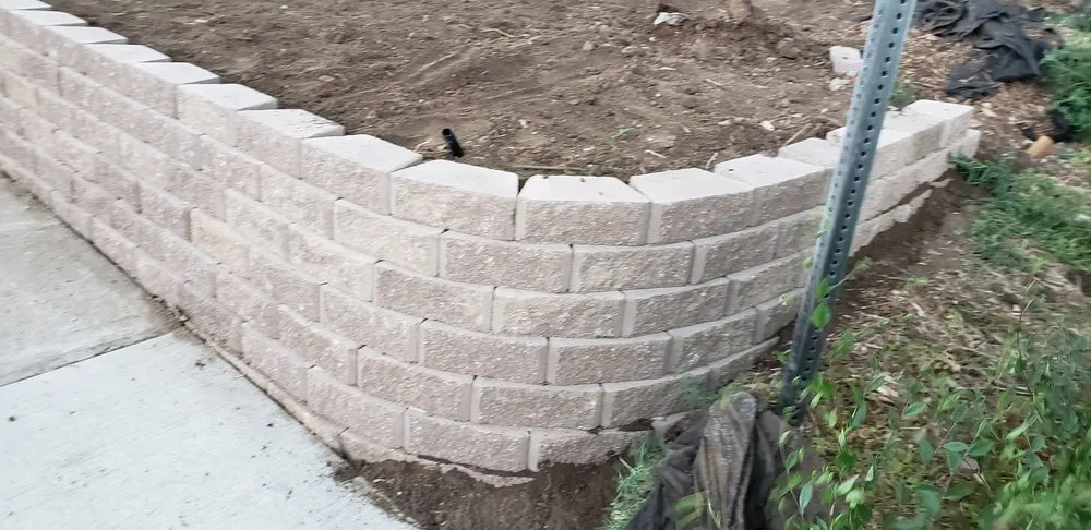 Affordable yard maintenance for residential properties across Denver, CO - The Best View Landcaping