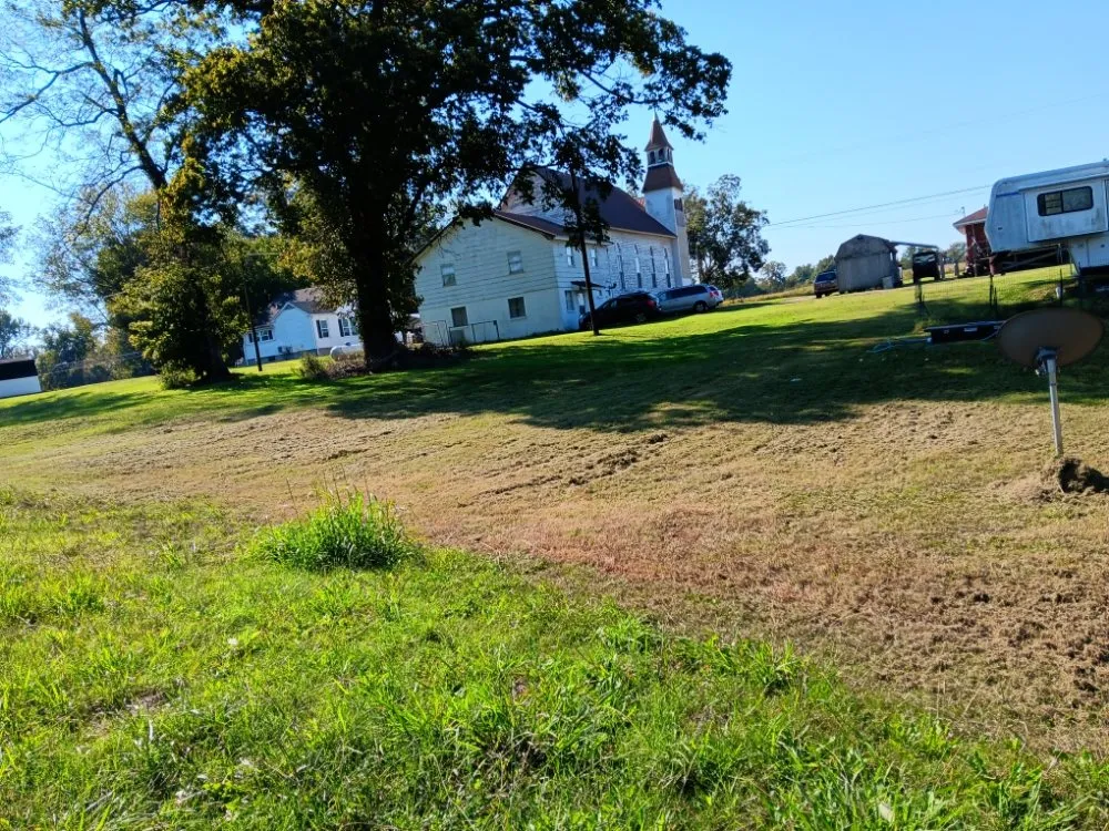 Trusted garden landscaping in Martin, TN by The Better Choice Junk And Lawn Care