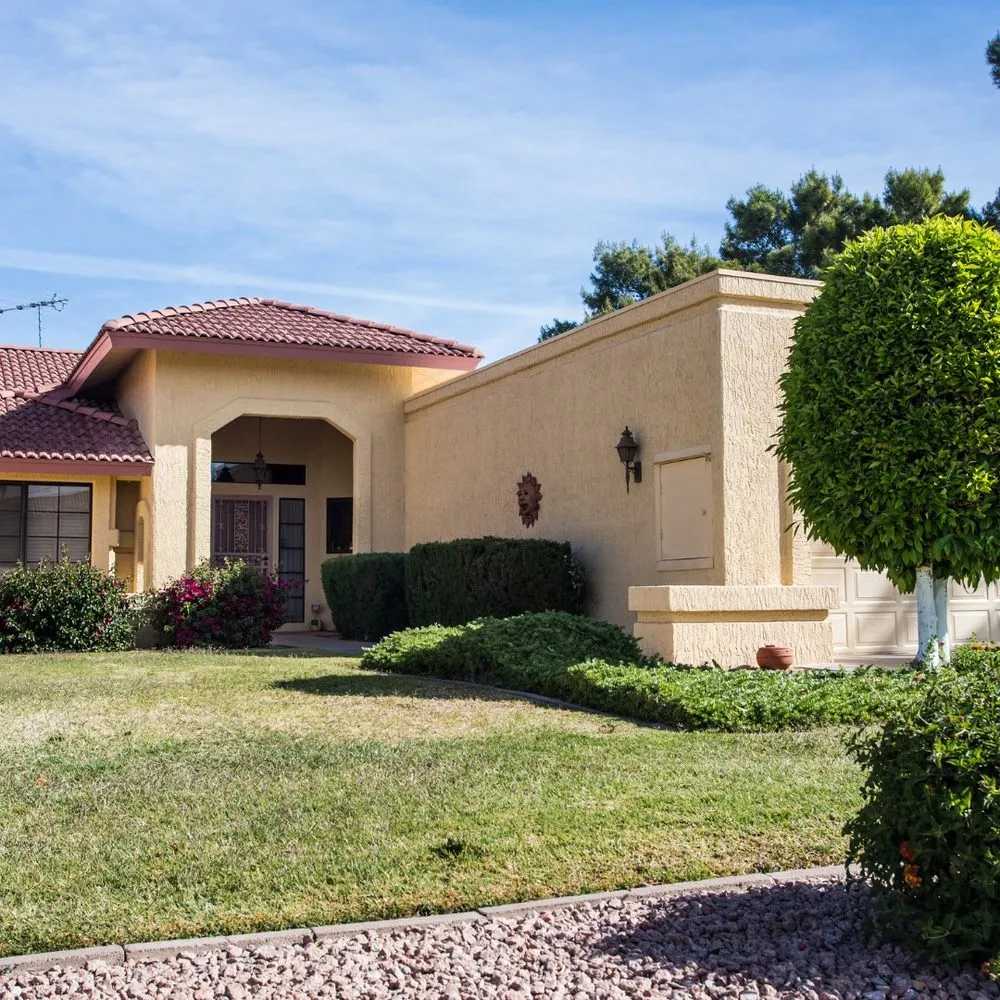 Reliable yard cleanup service with custom design in Miami, FL by The Billy Goat