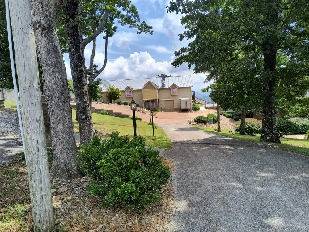 Top-rated residential landscaping in LaFollette, TN by The Black Creek