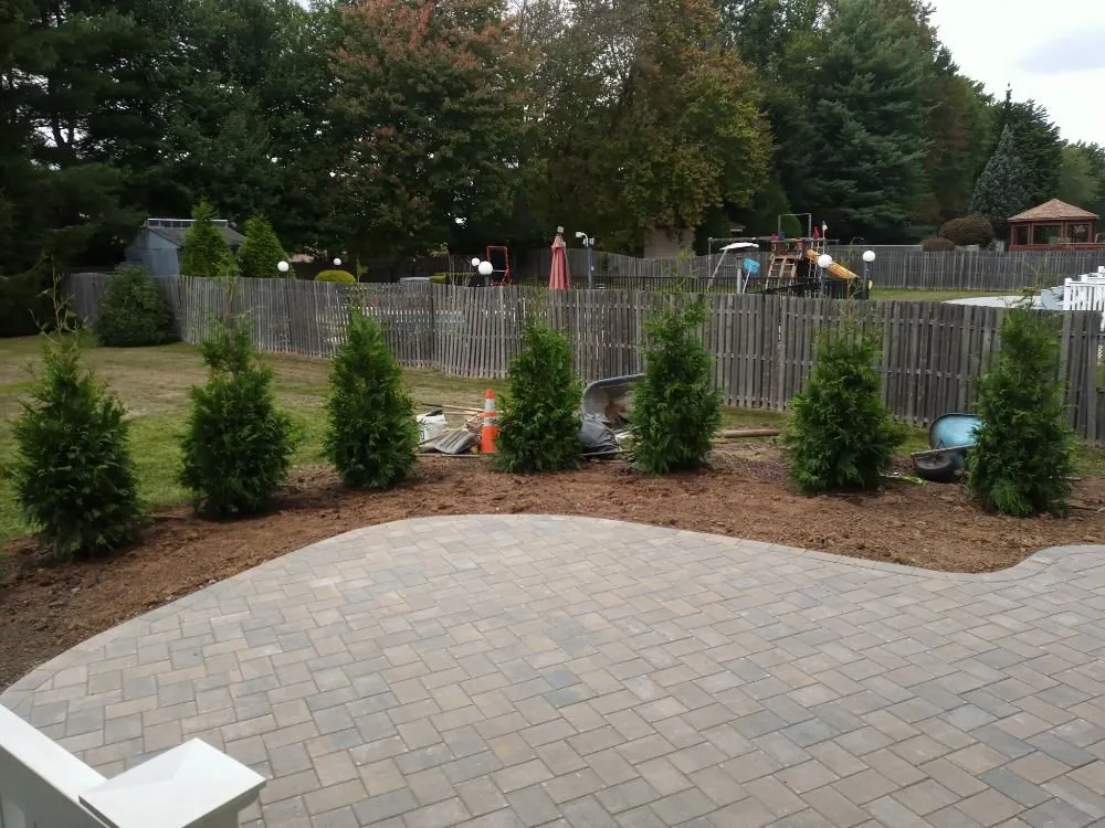 Top-rated yard maintenance in Freehold, NJ by The Blue Sky One