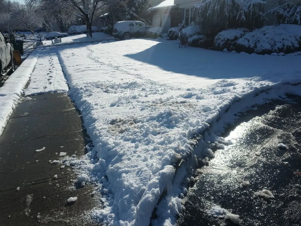 Custom lawn care service experts serving Freehold, NJ - The Blue Sky One