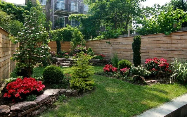 Top-rated yard maintenance near you in New York, NY by The Blue Sprayer