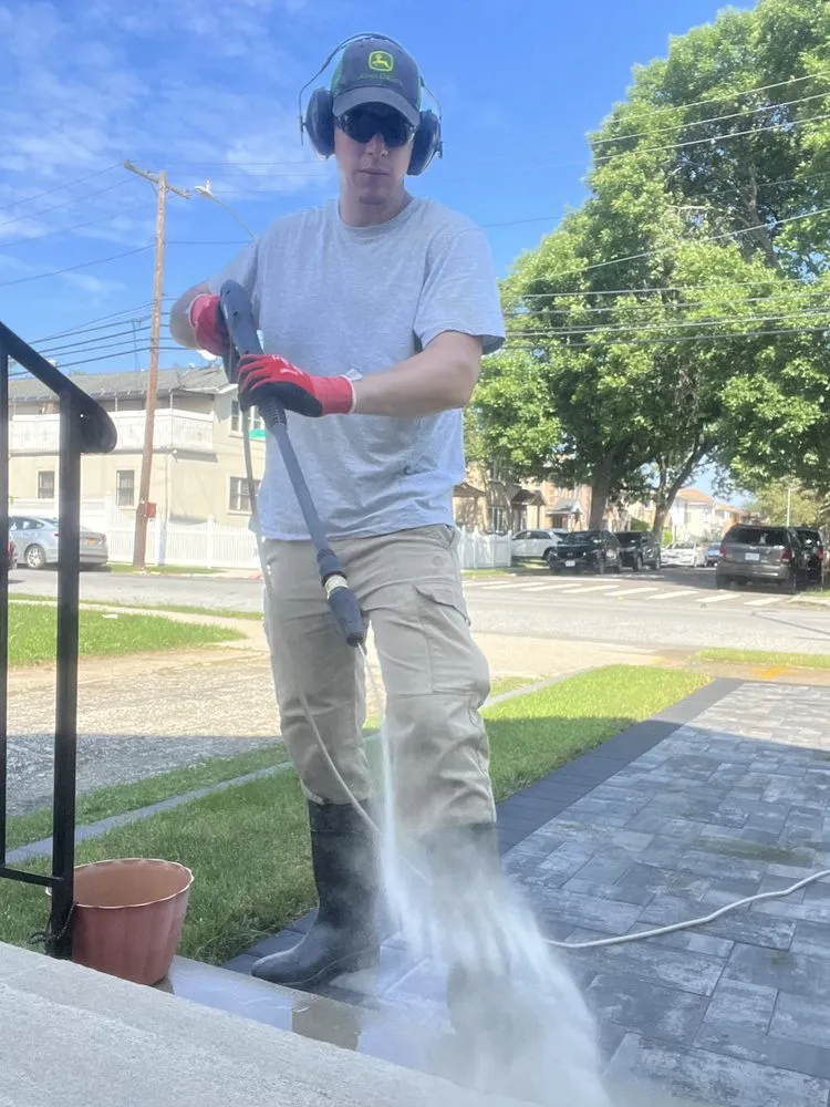 Expert outdoor landscaping for outdoor upgrades across New York, NY - The Blue Sprayer