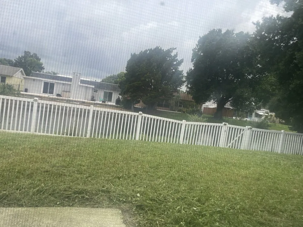 Affordable yard cleanup service in Holiday, FL by The Boys Lawn Maintenance