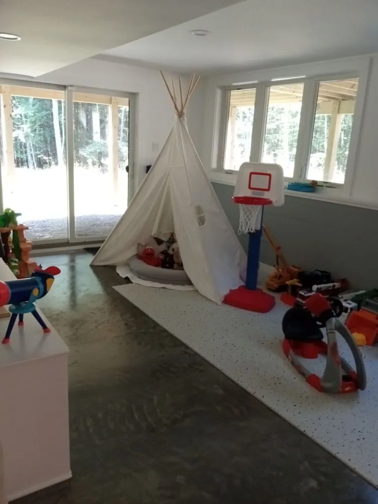 Custom landscaping services for year-round maintenance across Lackawaxen, PA - The Broomstick