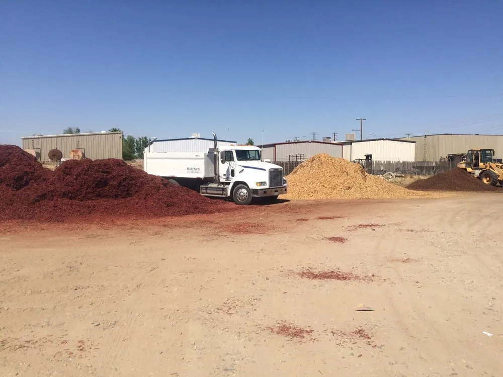 Expert landscaping services in Bakersfield, CA - The Bulk Yard