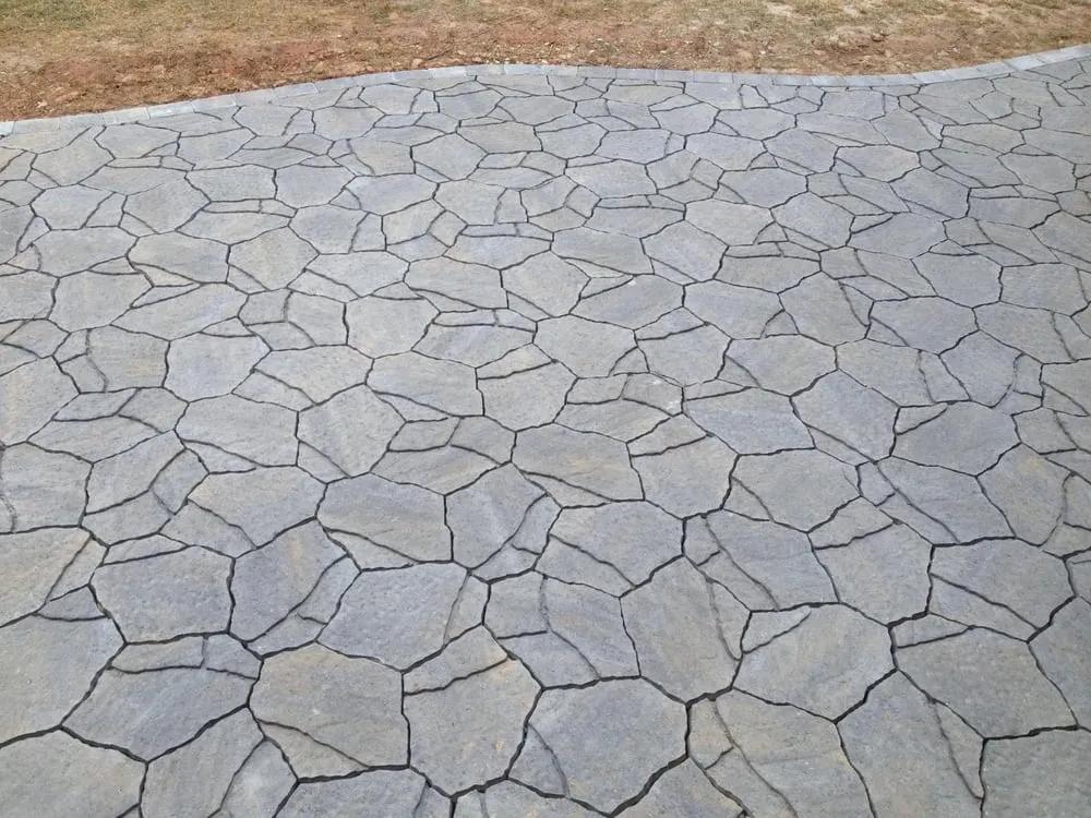 Trusted yard maintenance in Cornelius, NC - The Carolina Lawn