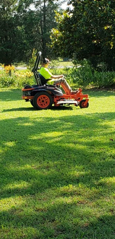 Professional yard maintenance experts serving Lynchburg, VA - The Carpenter's Son Lawn Care