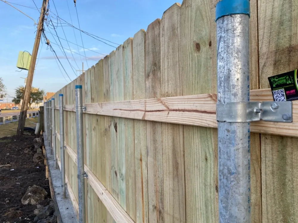 Local lawn mowing service experts serving Gretna, LA - The Castro's Power