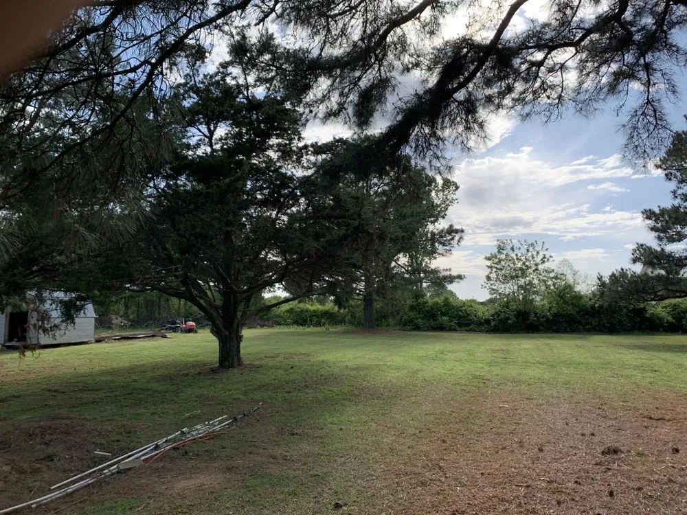 Reliable outdoor landscaping for residential properties across Howe, OK - The Clean Up Crew