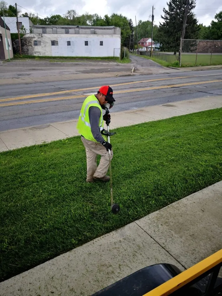 Top-rated garden landscaping for year-round maintenance across Columbus, OH - The Clover Landscape