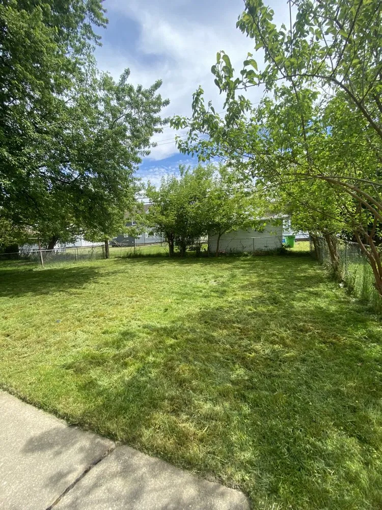 Professional outdoor landscaping experts serving Cleveland, OH - The Competent