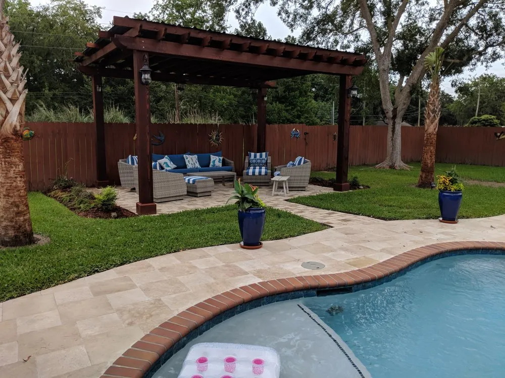 Top-rated landscape design experts serving Hahnville, LA - The Cracked Pot