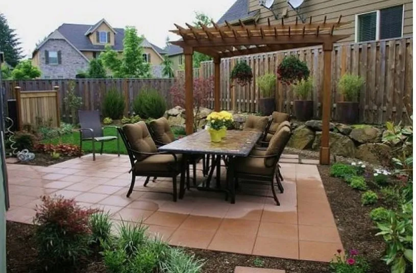 Custom lawn mowing service experts serving Hahnville, LA - The Cracked Pot