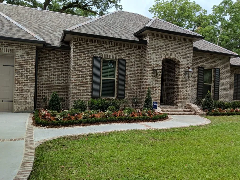 Top-rated garden landscaping near you in Hahnville, LA by The Cracked Pot