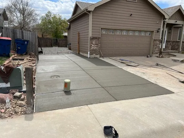 Reliable lawn mowing service with custom design in Commerce City, CO by The Curb and I Solutions