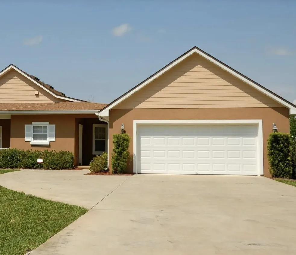 Trusted residential landscaping near you in Tampa Bay, FL by The Curb Appeal