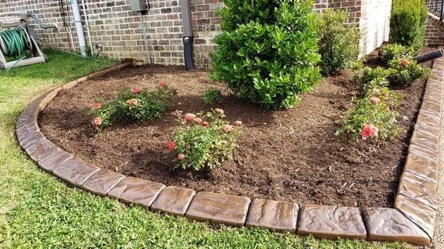 Expert garden landscaping experts serving Rockvale, TN - The Curbing Edge