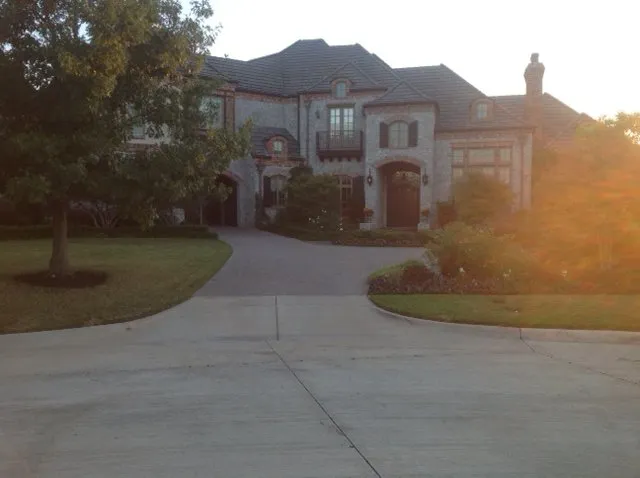 Trusted lawn care service in Arlington, TX - The Cut Above