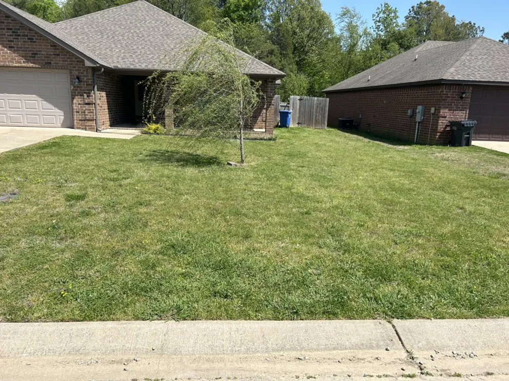 Professional landscape installation experts serving Jonesboro, AR - The Cut My Lawnogist