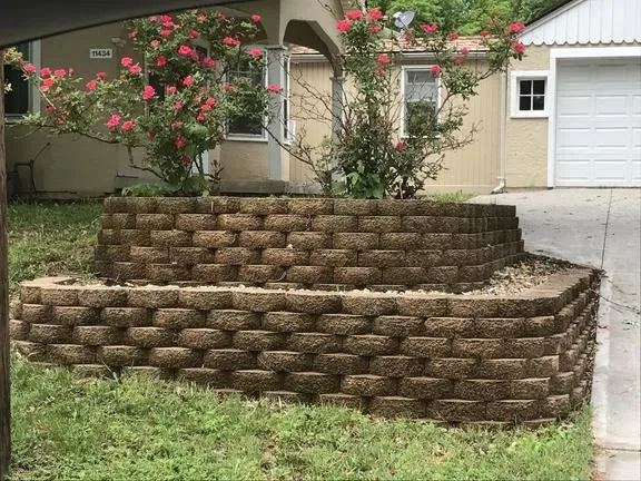 Professional residential landscaping in Independence, MO - The Cutting Edge Lawn