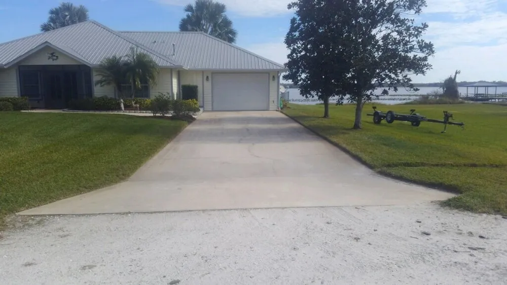 Affordable garden landscaping in Sebring, FL by The Cutting Edge