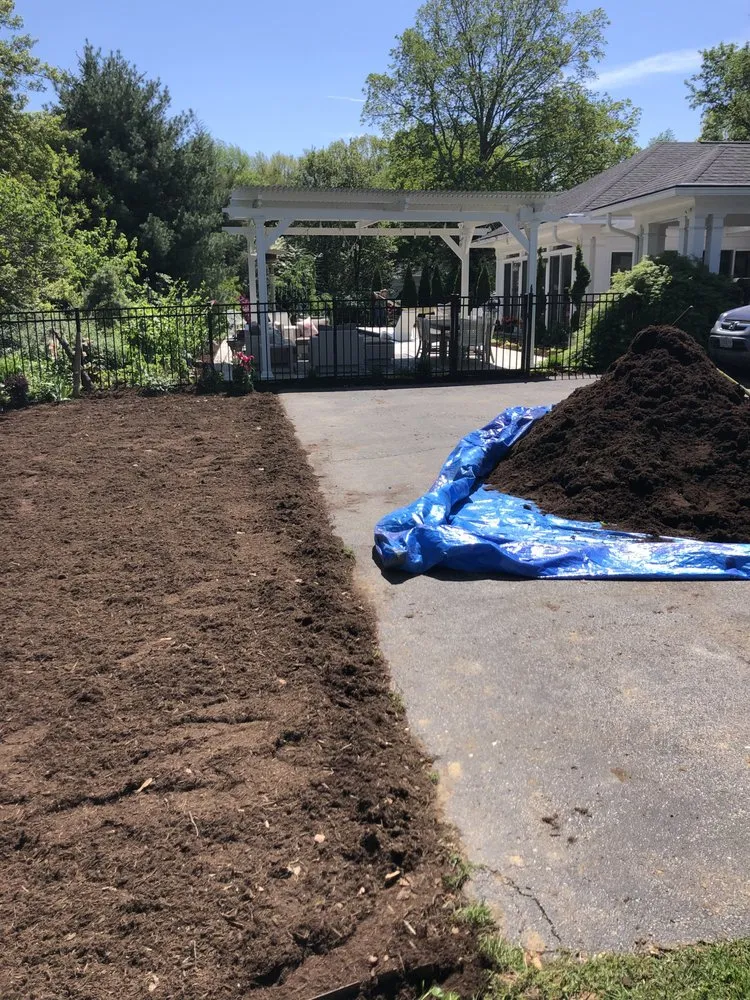 Trusted landscaping services with custom design across Jeffersonville, IN - The Cutting Hedge