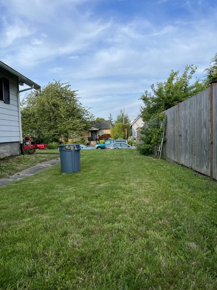 Expert garden landscaping experts serving Everett, WA - The Eagle Landscaping and Construction