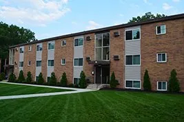 Custom landscape installation for year-round maintenance across Mentor, OH - The Eckliff Group