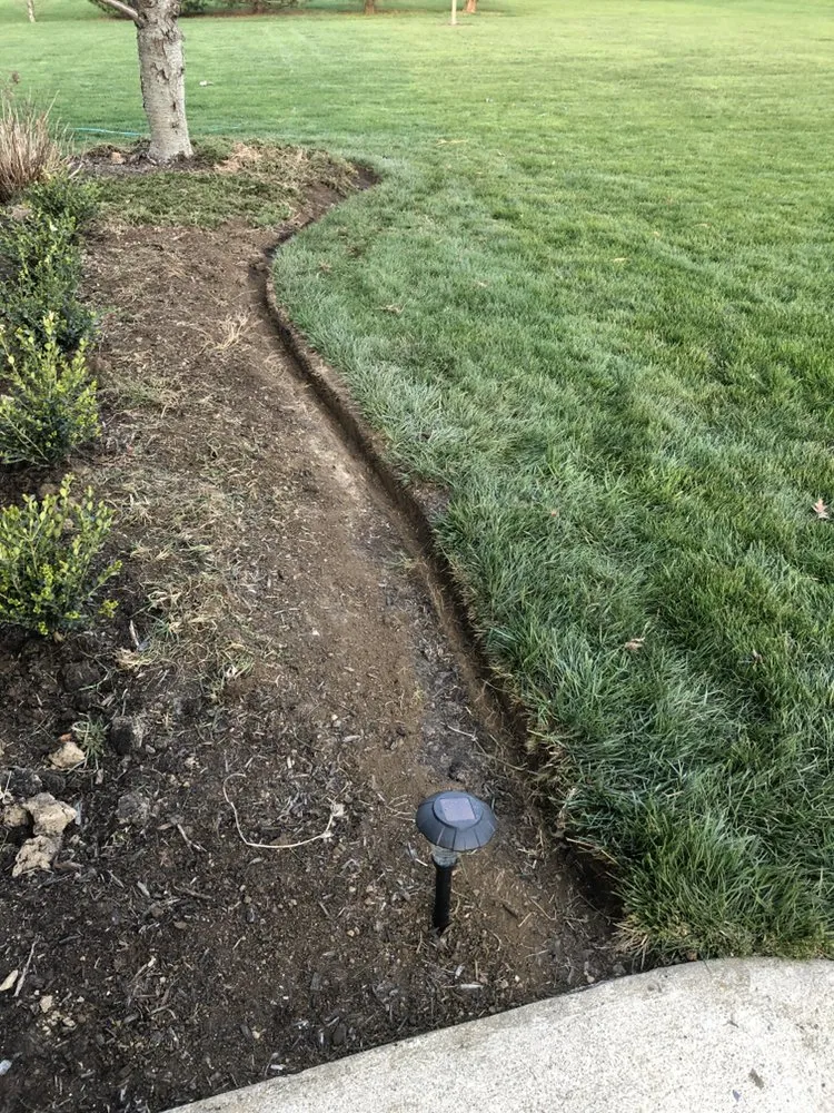 Custom garden landscaping in Delaware, OH - The EH Group