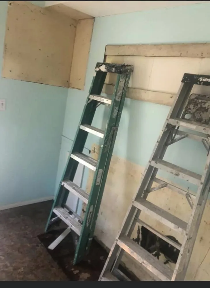 Custom lawn care service in Turtle Creek, PA by The Elite Services Company