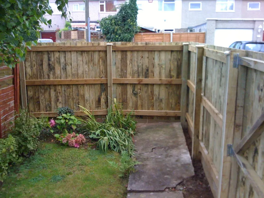 Affordable lawn mowing service for beautiful yards across Larchmont, NY - The English Gardener