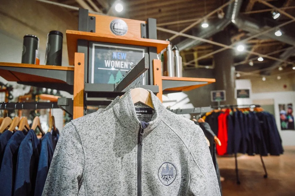 Reliable outdoor landscaping with custom design in Lakewood, OH by The Everarbor Company