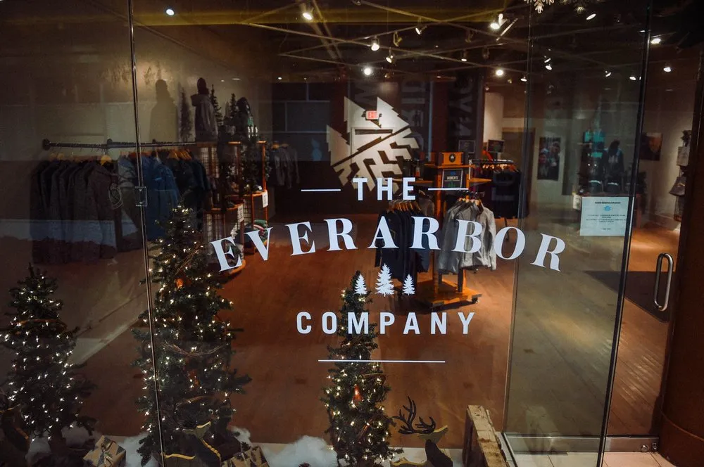 Reliable yard cleanup service in Lakewood, OH by The Everarbor Company