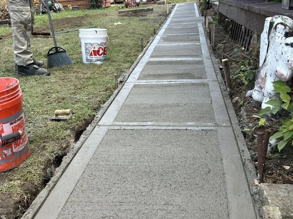 Expert landscape design for beautiful yards across Middletown, OH - The Everything Company