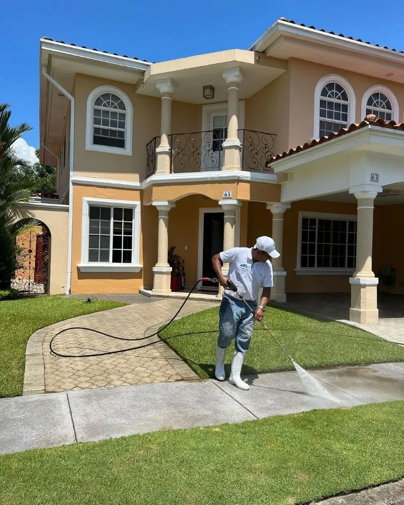 Custom yard maintenance in Bogota, NJ - The Flores Brother's