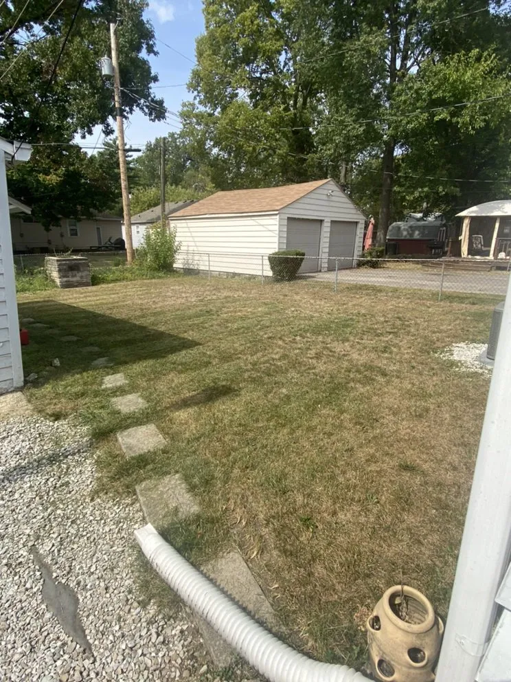 Expert yard cleanup service in Warren Park, IN - The Four Seasons