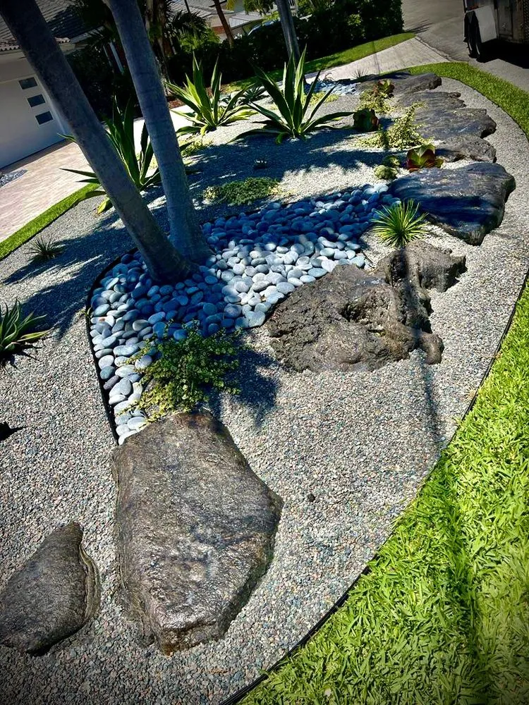 Trusted yard cleanup service for homes in Fort Lauderdale, FL by The frank landscape