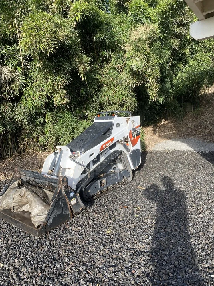 Trusted lawn care service in Urban Honolulu, HI by The Friendly Bobcat