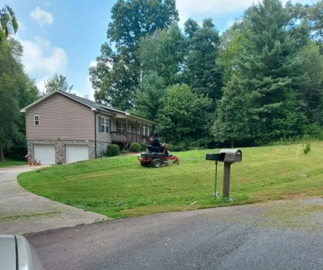 Local yard cleanup service experts serving Conover, NC - The Fuller's Handyman and Lawncare